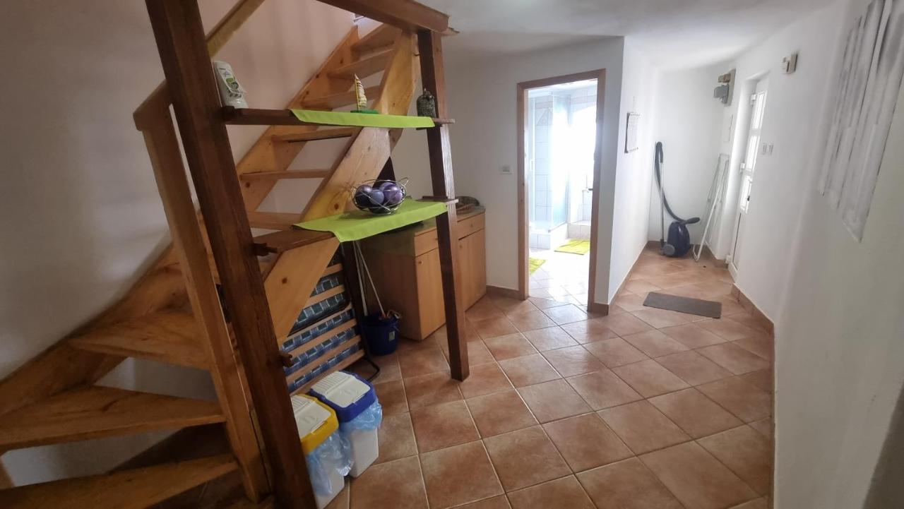 Apartment Igor With Balcony And Sea View 巴斯卡 外观 照片